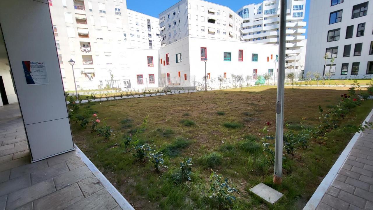 Elegant Apartment Kompleksi Magnet Tirana Kültér fotó